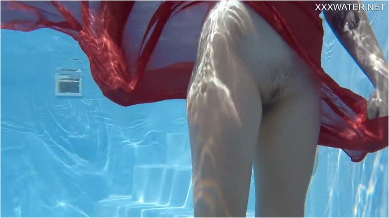 Finlands Best Mimi Cica Underwater Nude Swimming 720p [95.26 MB]