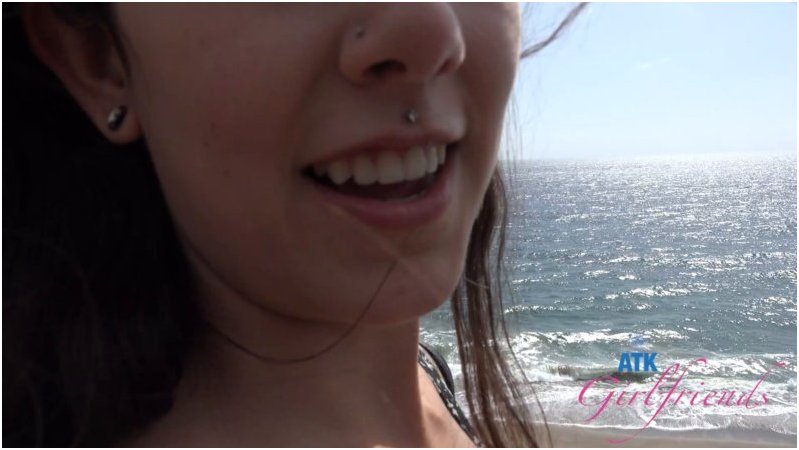 ATKGirlfriends 25 10 21 Lily Winters Paradise Cove 1 1080p