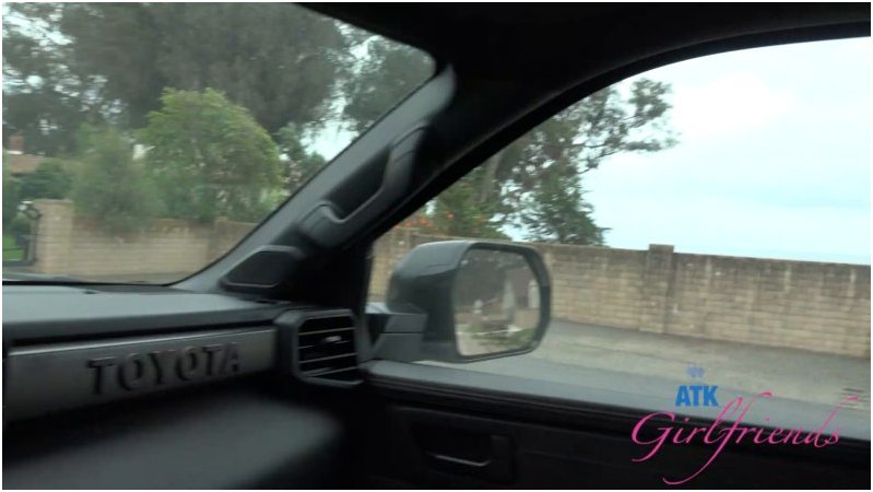 ATKGirlfriends 25 10 28 Dez Hansen Central Cali 4 1080p