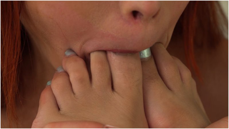 LoveHerFeet 25 10 28 Peach Lollypop And Luna Bbunny Wolfs Sweet And Genuine 1080p