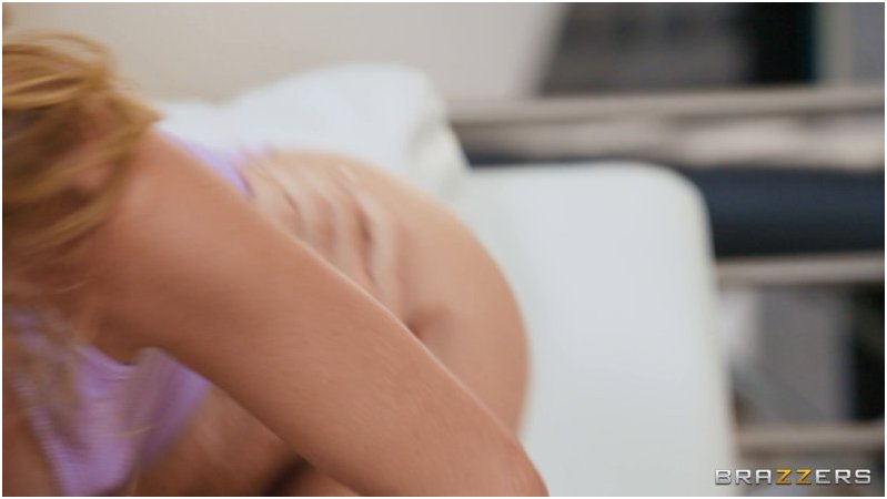 BrazzersExxtra 25 11 10 Myra Moans She Takes a Spin On Her Roomies Dick 1080p